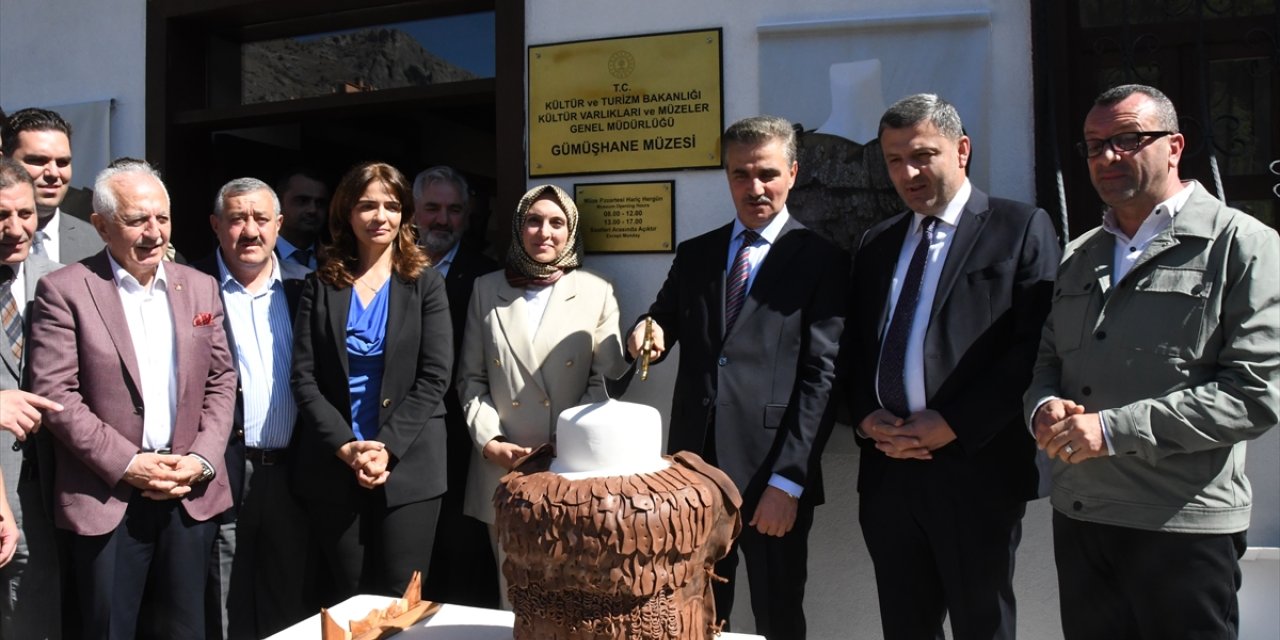 Roma dönemi lejyoner zırhı Gümüşhane Kent Müzesi'nde sergilenmeye başlandı