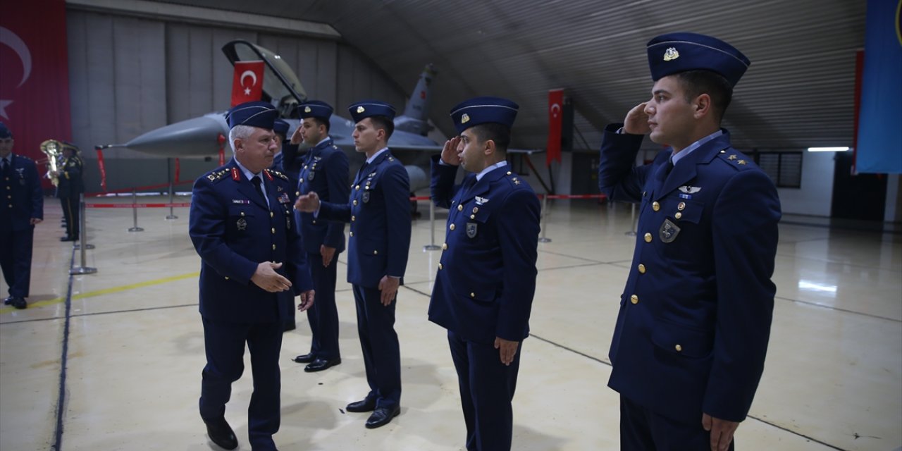 Balıkesir 9'uncu Ana Jet Üs Komutanlığı'nda F-16 hazırlık eğitimi mezuniyet töreni yapıldı