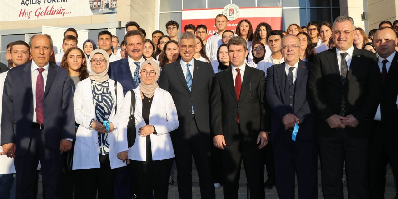 Sağlık Bakanı Memişoğlu, Amasya Üniversitesi Akademik Yıl Açılışı'na katıldı: