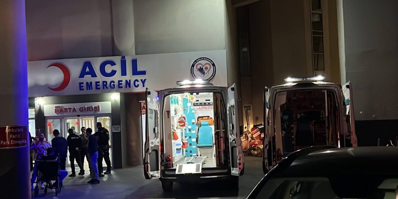 Kocaeli'de silahlı kavgada 2 kişi yaralandı