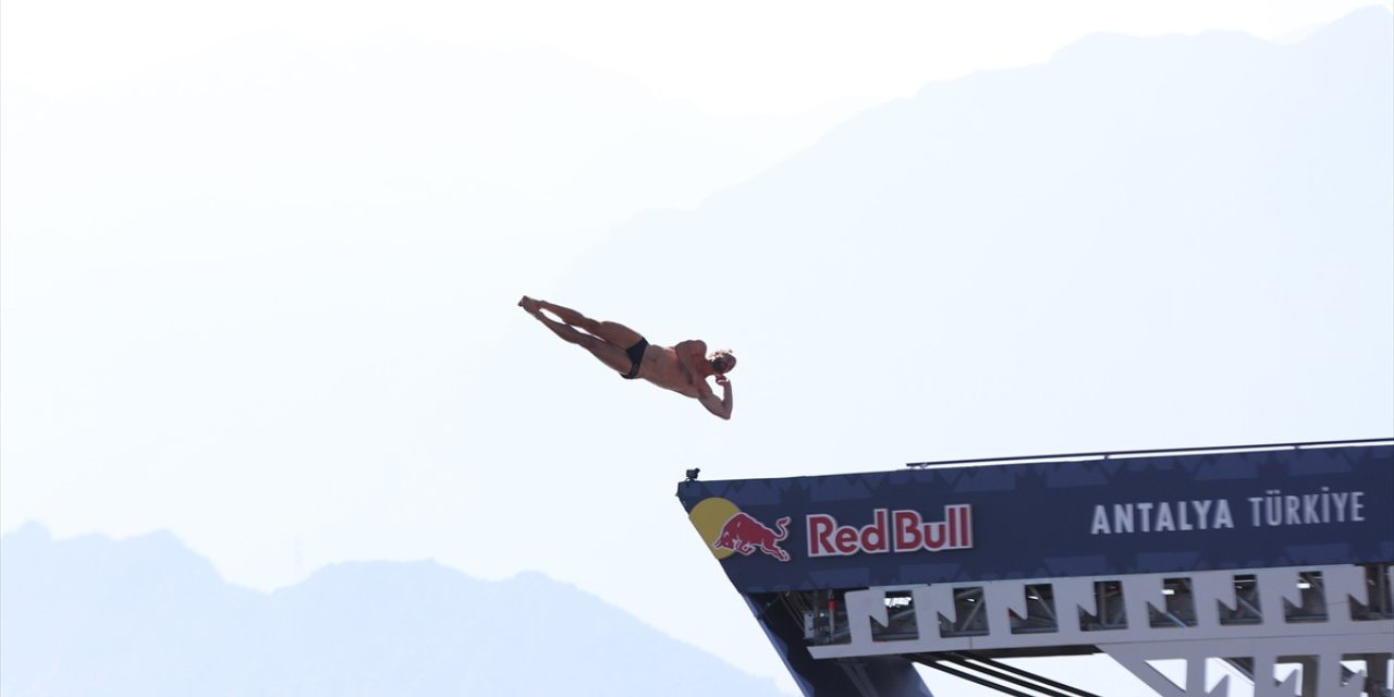 Red Bull Cliff Diving Dünya Serisi'nin 7'nci etabı Antalya'da başladı