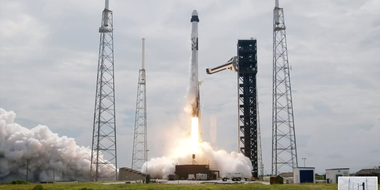 SpaceX'in Crew-9 misyonunun uzay yolculuğu başladı