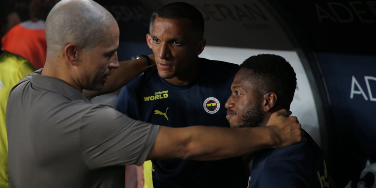 Antalyaspor'un sahasındaki yenilmezliğine Fenerbahçe son verdi