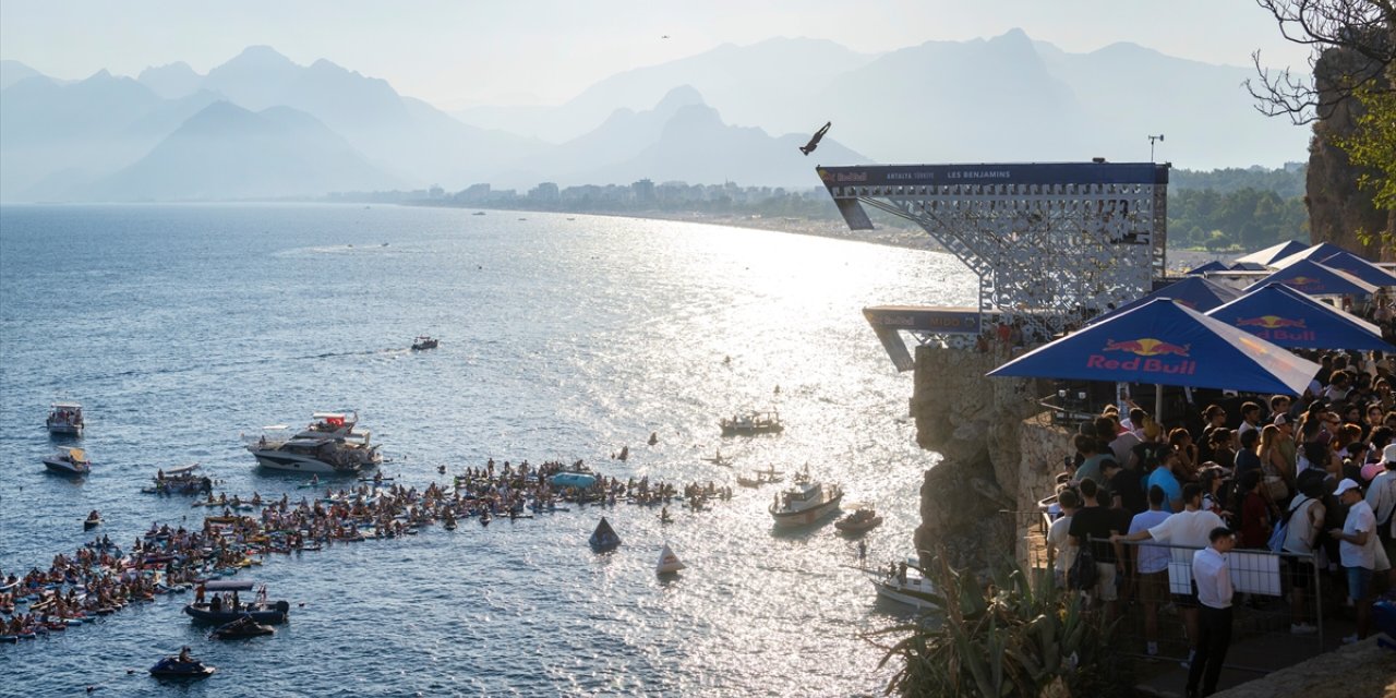 Red Bull Cliff Diving Dünya Serisi'nin Antalya etabı tamamlandı