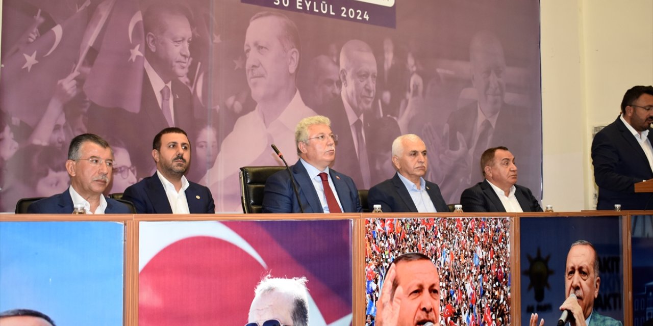 AK Parti Grup Başkanvekili Akbaşoğlu, Bitlis'te konuştu: