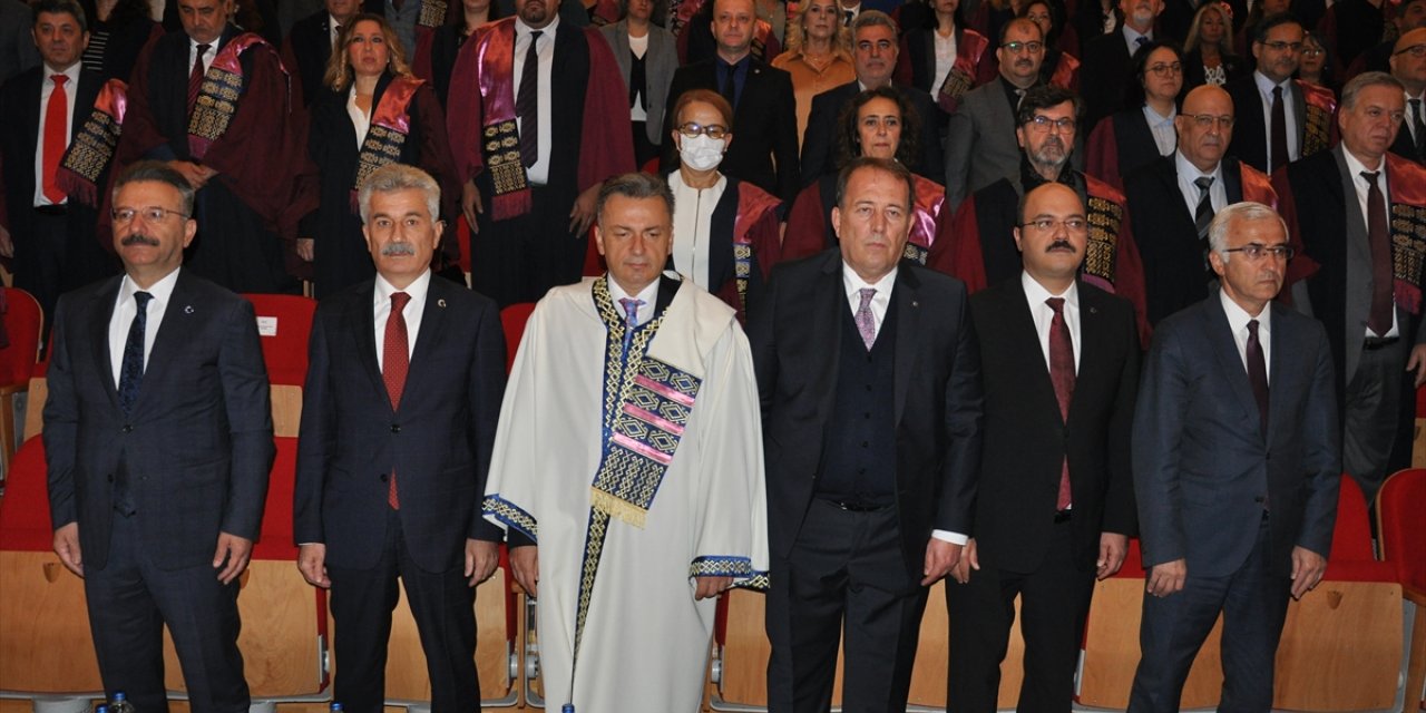 Danıştay Başkanı Yiğit, Anadolu Üniversitesinde yeni akademik yılın ilk dersini verdi: