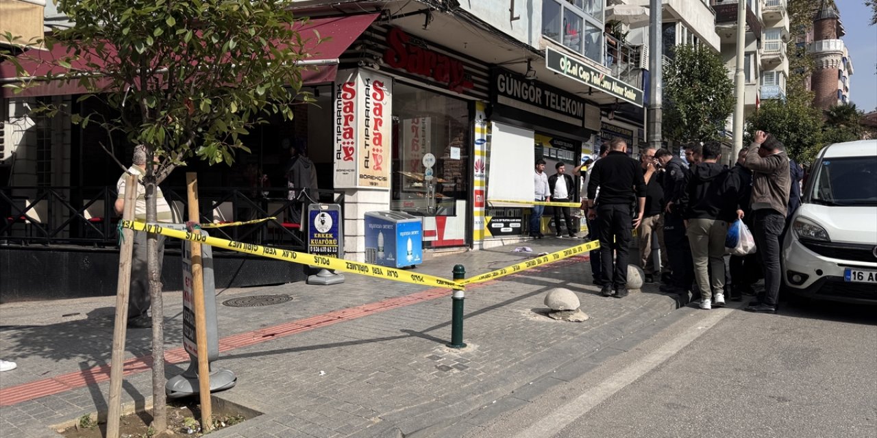 GÜNCELLEME - Bursa'da cezaevinden izinli çıkan genci yolda yürürken silahla öldüren şüpheli yakalandı