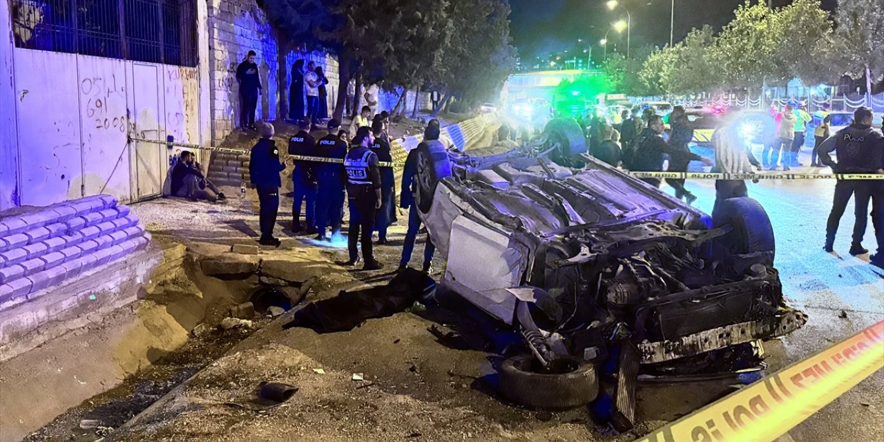 Gaziantep'te takla atan otomobilin sürücüsü hayatını kaybetti