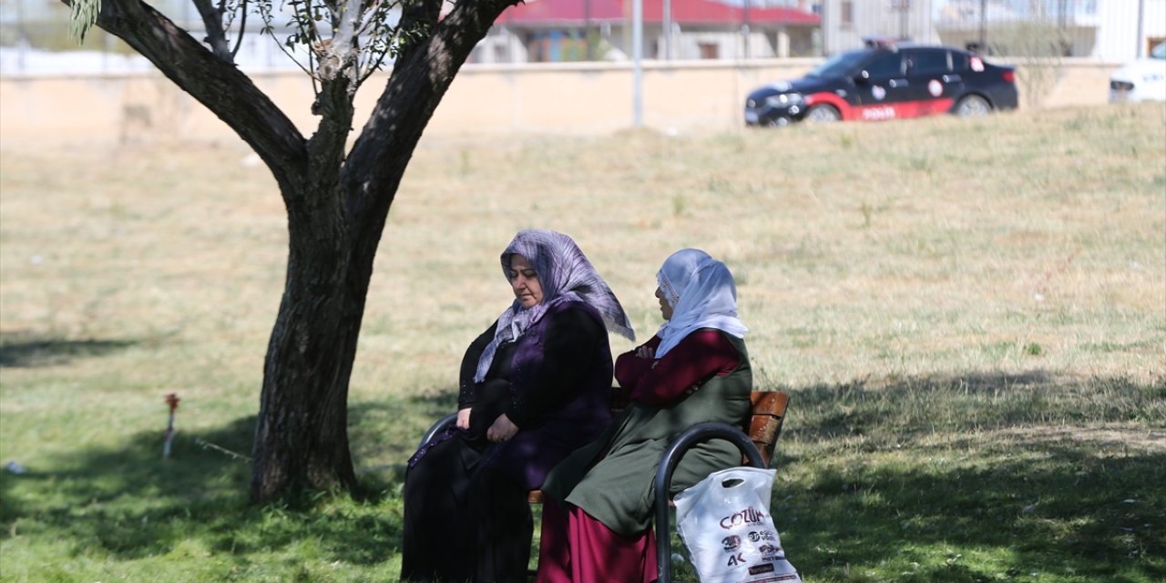 Van'da kaybolan üniversite öğrencisini arama çalışmaları sürüyor