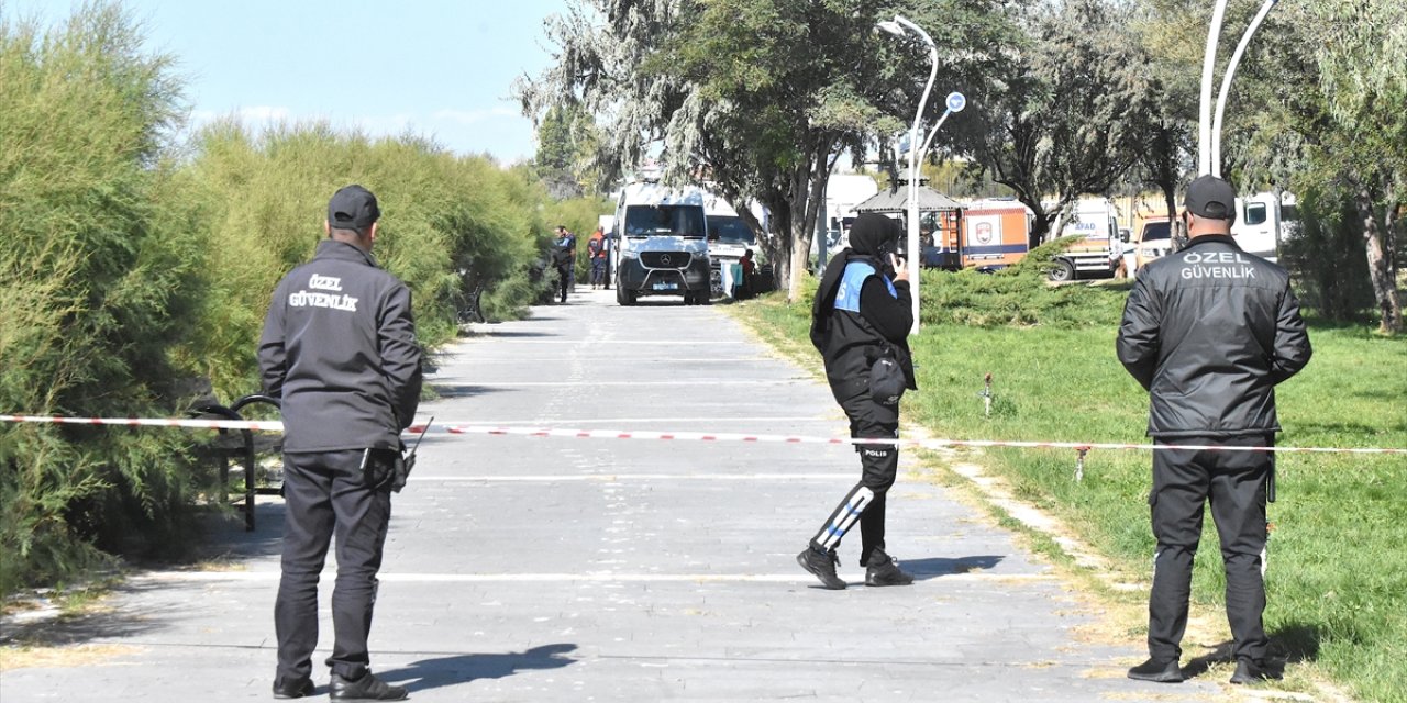 Van'da kaybolan üniversite öğrencisini arama çalışmaları yedinci gününde