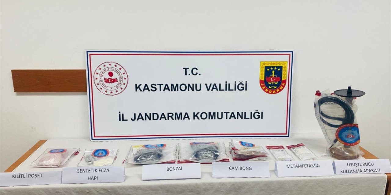 Kastamonu'da uyuşturucu operasyonunda 3 zanlı tutuklandı