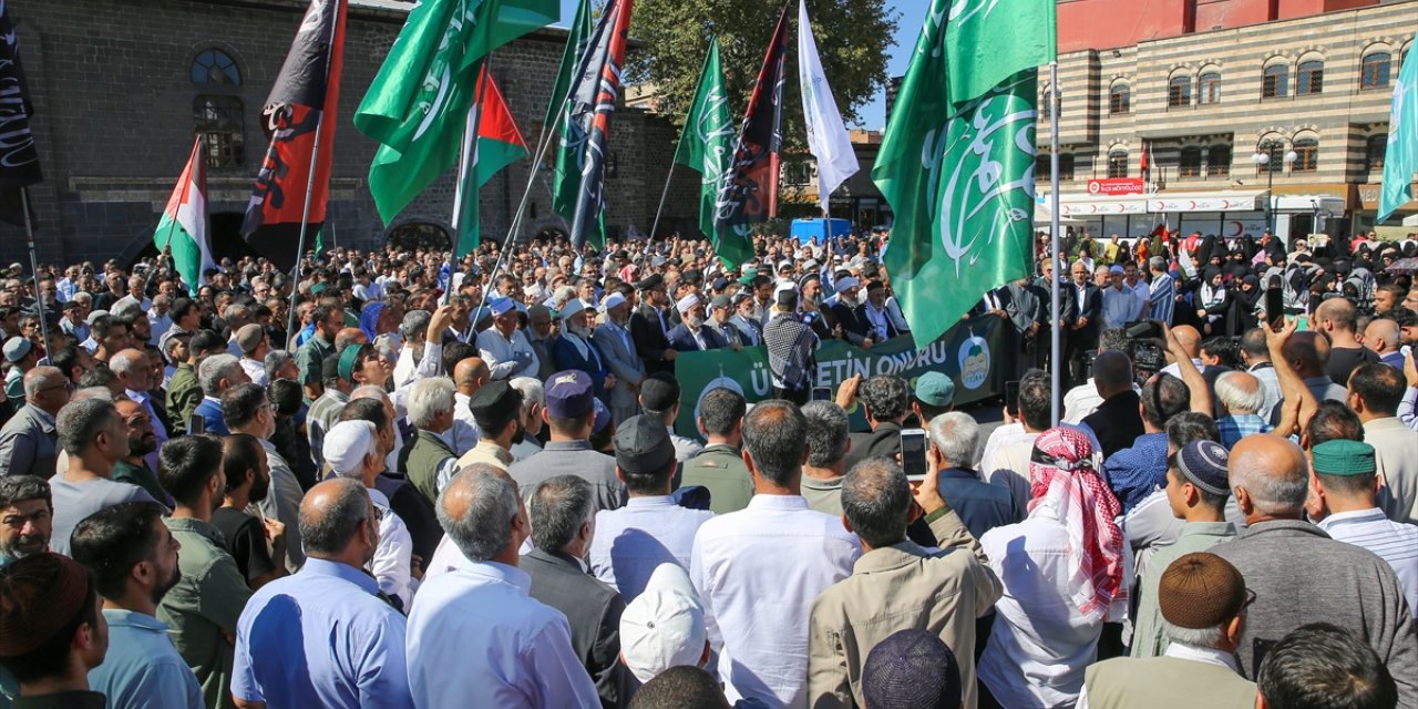 Diyarbakır'da İsrail'in Gazze'ye yönelik saldırıları protesto edildi