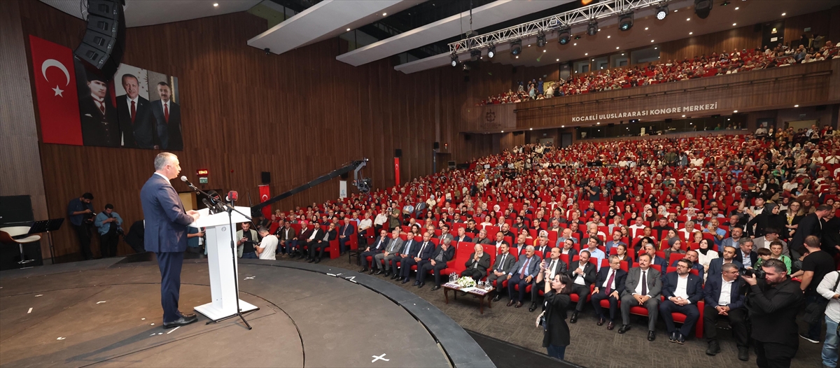 14. Kocaeli Kitap Fuarı kapsamında "Bir Yürüyüşün Öyküsü" gösterisi yapıldı