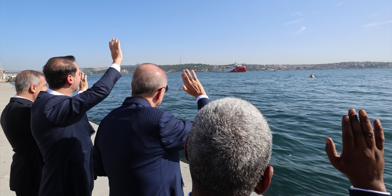 Cumhurbaşkanı Erdoğan, Oruç Reis Sismik Araştırma Gemisi'ni Somali'ye uğurladı