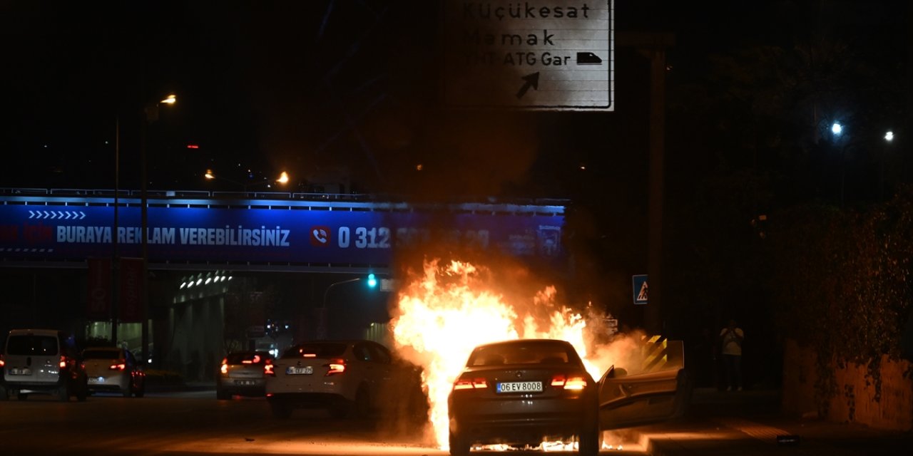 Başkentte araç yangını