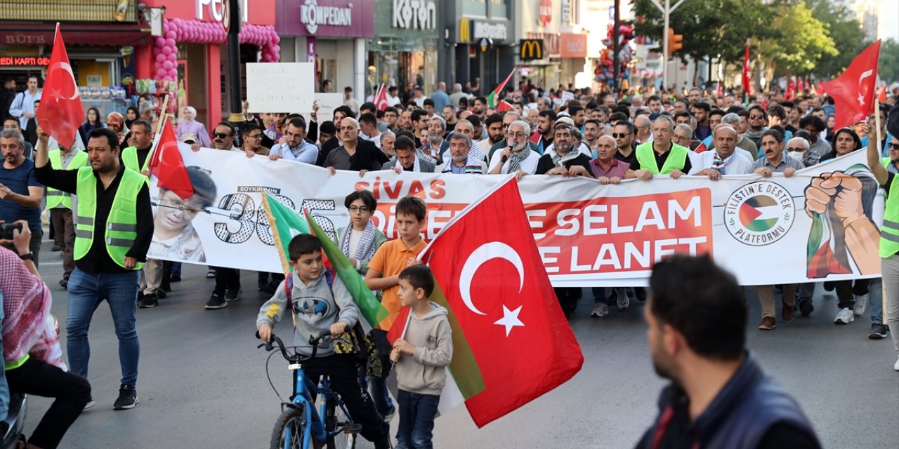 Sivas'ta, İsrail'in Filistin'e yönelik saldırıları protesto edildi