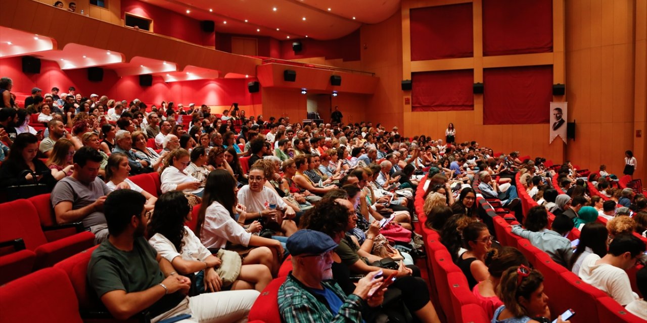 61. Uluslararası Antalya Altın Portakal Film Festivali'nde "Şişli Kız" filmi gösterildi