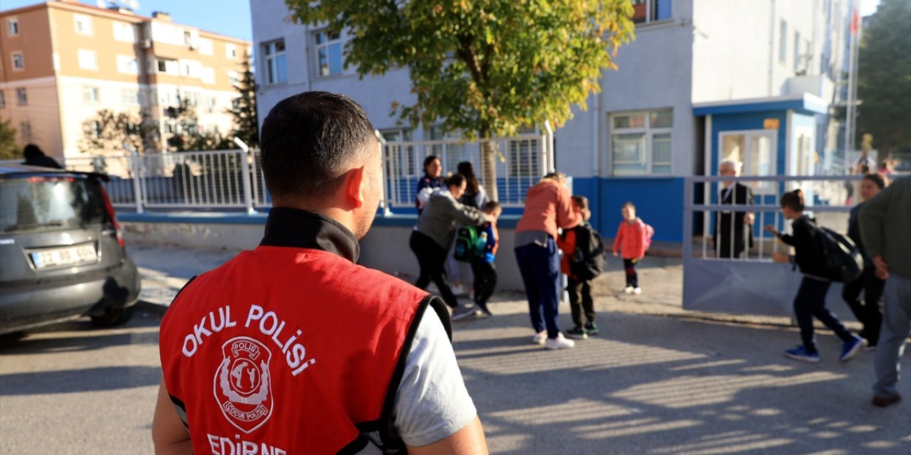 Edirne'de "okul polisi" hem velilere hem öğrencilere güven veriyor