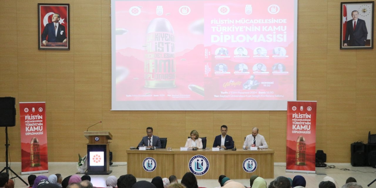 Bayburt'ta "Filistin Mücadelesinde Türkiye'nin Kamu Diplomasisi" paneli düzenlendi