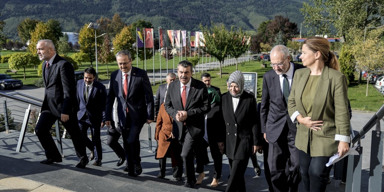 Milli Eğitim Bakanı Tekin, Uluslararası Saraybosna Üniversitesi Akademik Yılı Açılış Töreni'nde konuştu: