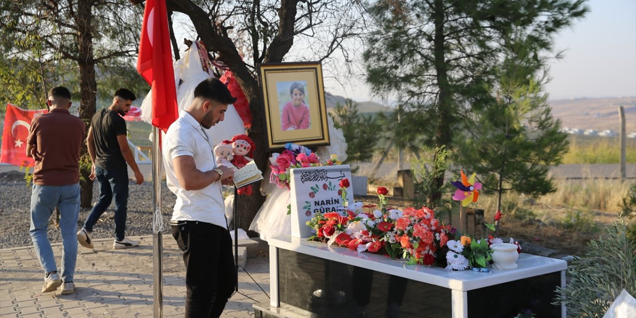 Narin Güran'a ait kemik ve doku örnekleri incelemenin ardından çocuğun mezarına konuldu