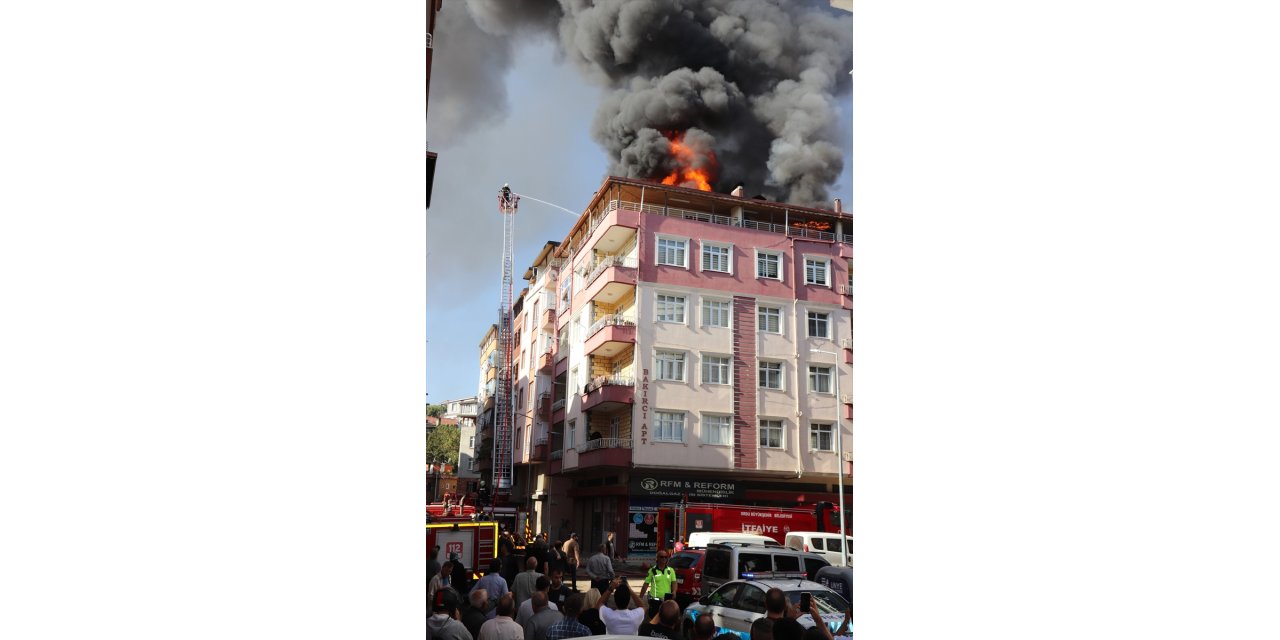 Ordu'da çatı tamiri sırasında iki daire yandı