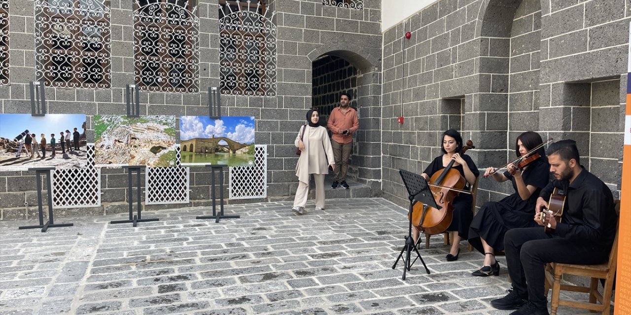 "Diyarbakır Kültür Yolu Festivali"nde renkli etkinlikler ve sergiler ziyaretçilerle buluşuyor