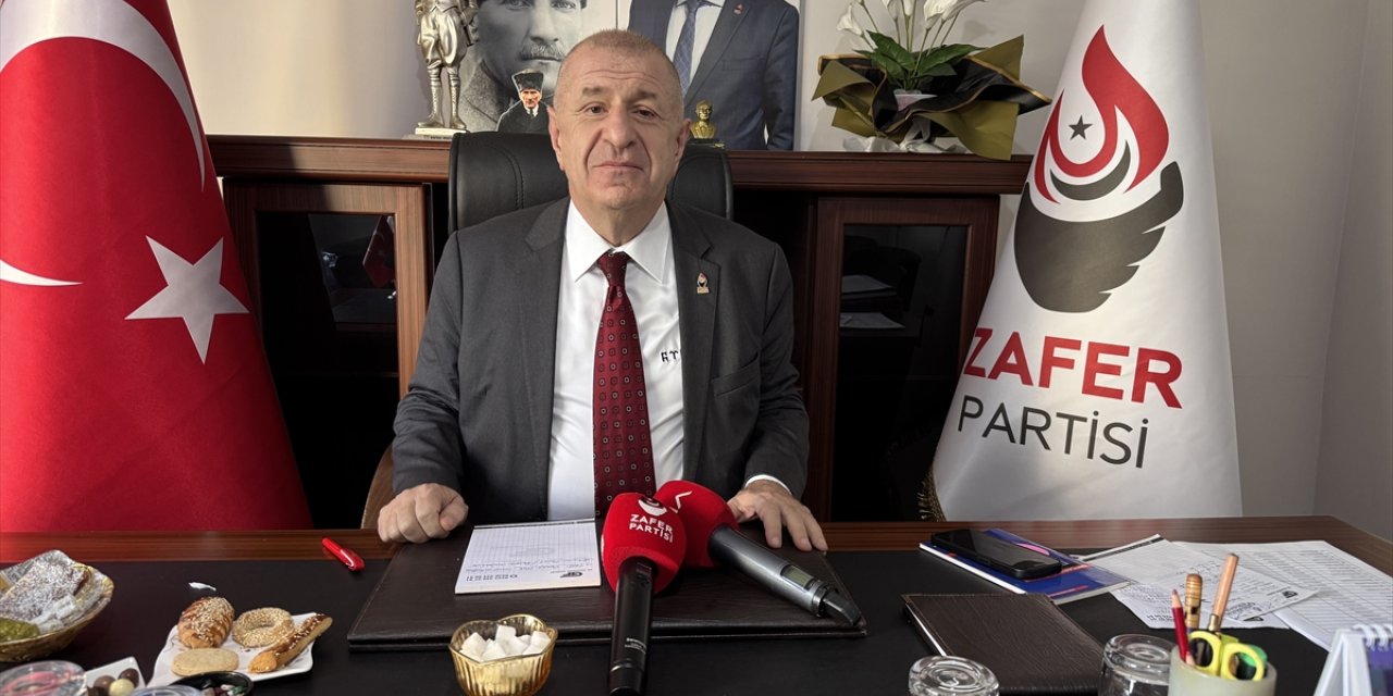 Zafer Partisi Genel Başkanı Özdağ, Mersin'de çeşitli programlara katıldı