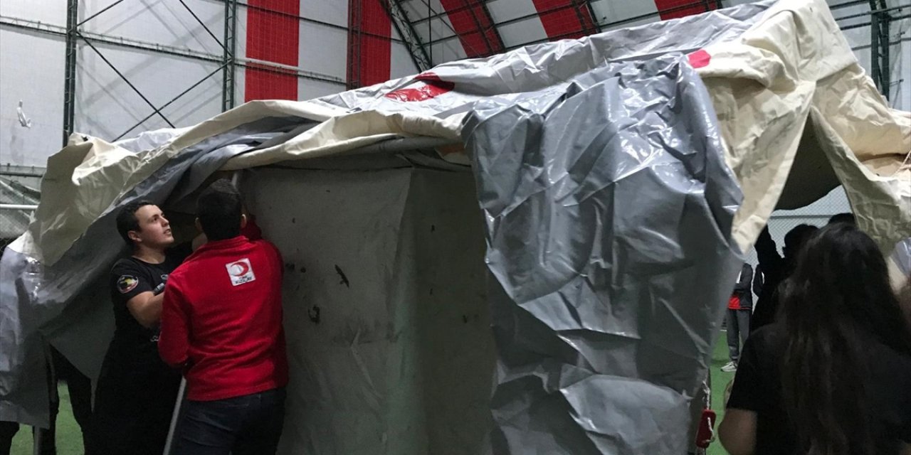 Samsun’da lisede deprem tatbikatı yapıldı ve çadır kurma eğitimi verildi