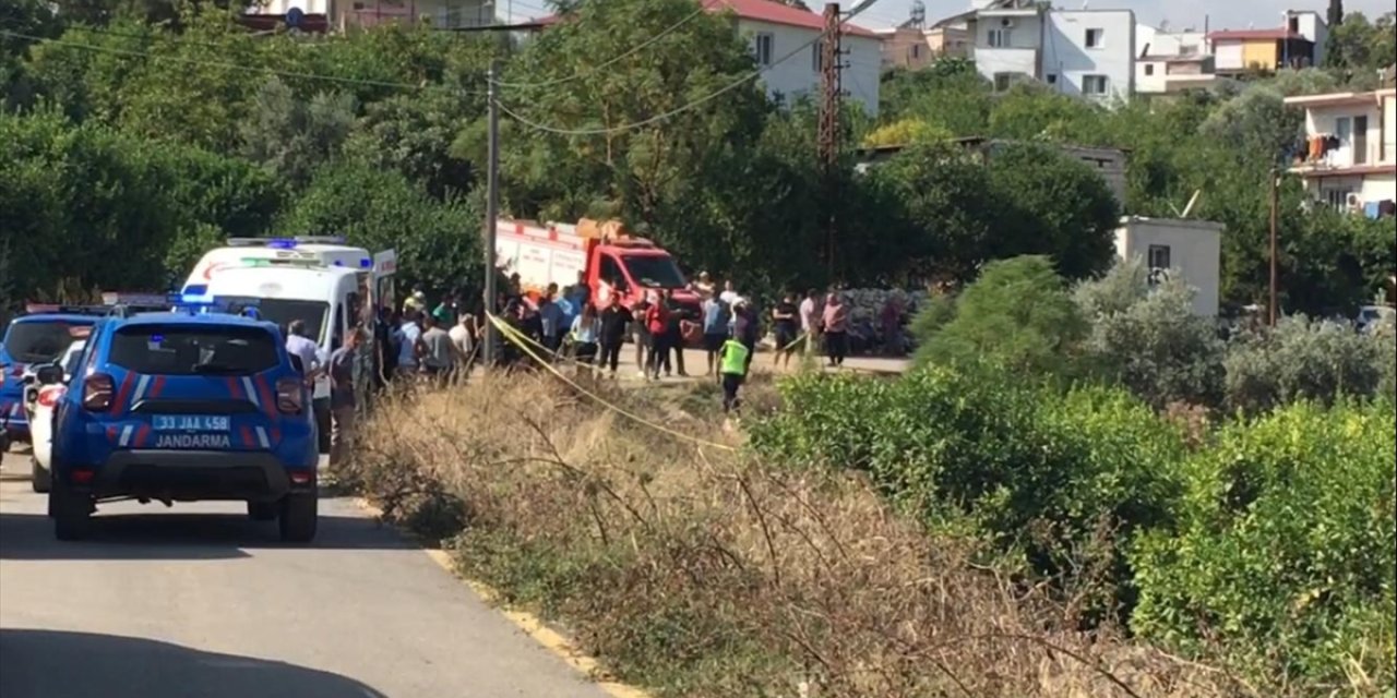 Mersin'de sulama kanalına düşen motosikletin sürücüsü öldü