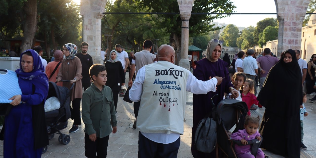 "Boykot amca", Şanlıurfa sokaklarında İsrail ürünlerini protestoya davet ediyor