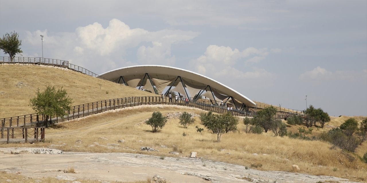 DOSYA HABER - Binlerce yıllık bulgularıyla "tarih yazımını değiştiren" arkeolojik alan: Göbeklitepe