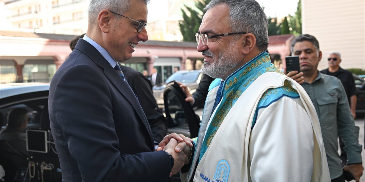 Sağlık Bakanı Memişoğlu, AYBÜ akademik yılı açılış töreninde konuştu: