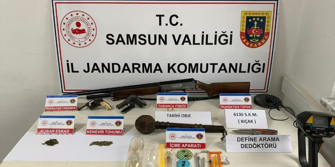 Samsun'da silah kaçakçılığı ve uyuşturucu operasyonunda 5 şüpheli yakalandı