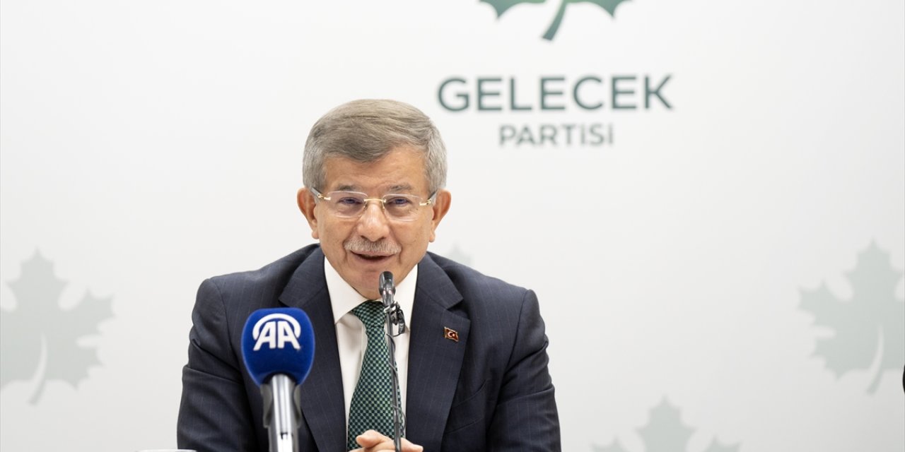 Gelecek Partisi Genel Başkanı Davutoğlu, emekli derneklerinin temsilcileriyle buluştu: