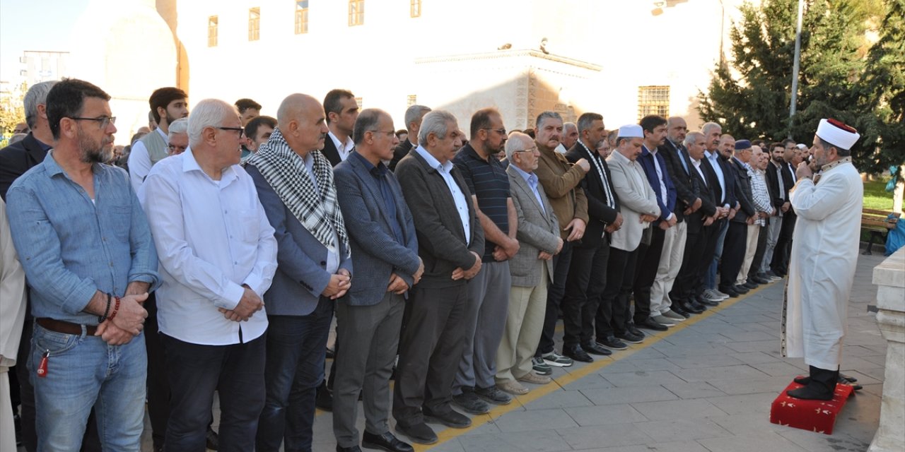 Mardin'de Yahya Sinvar için gıyabi cenaze namazı kılındı