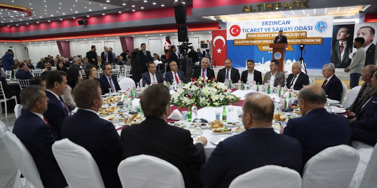 TOBB Başkanı Hisarcıklıoğlu, Erzincan’da iş insanlarıyla bir araya geldi: