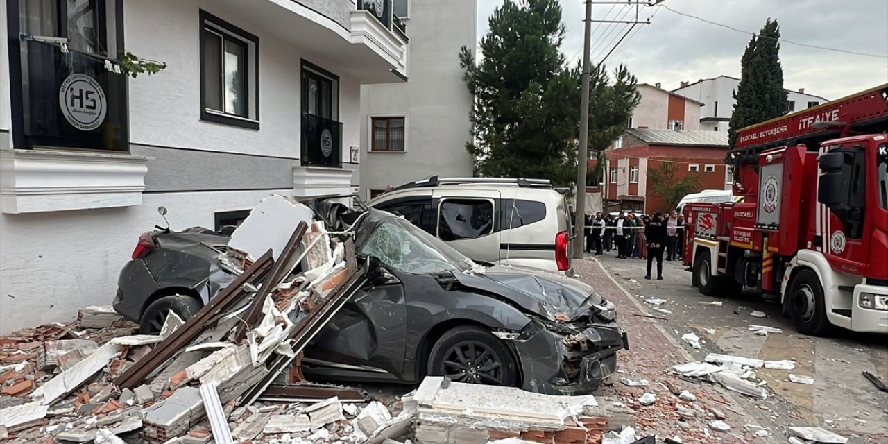 Kocaeli'de bir evde doğal gaz patlaması sonucu 7 kişi yaralandı