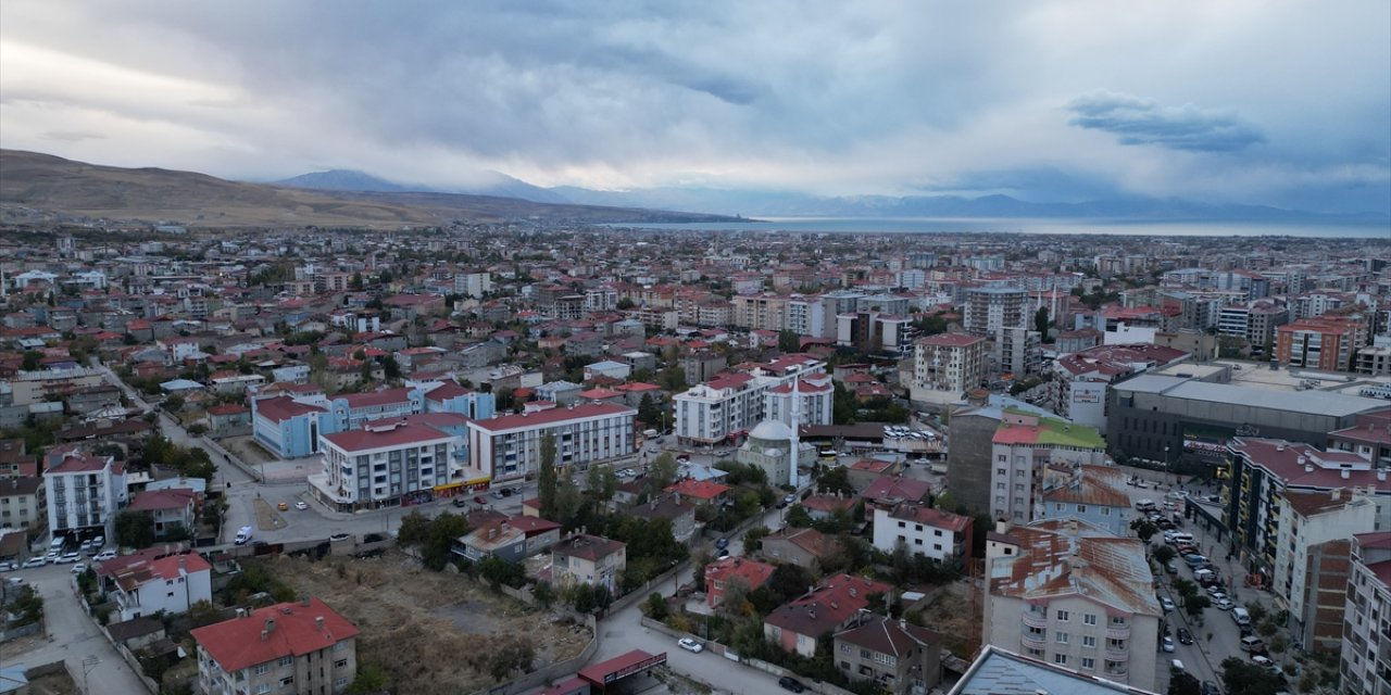 Van'da yaklaşık 8 bin bina depremde yıkılma riski taşıyor