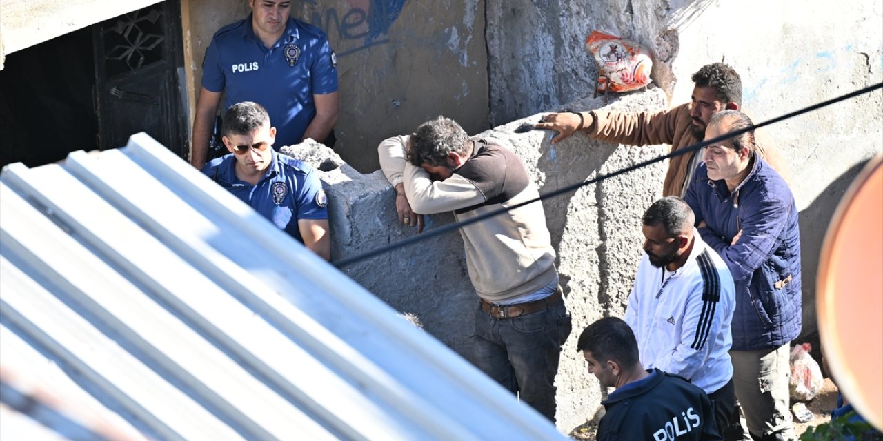 Adana'da evde çıkan yangında 3 çocuğu ölen anne gözaltına alındı