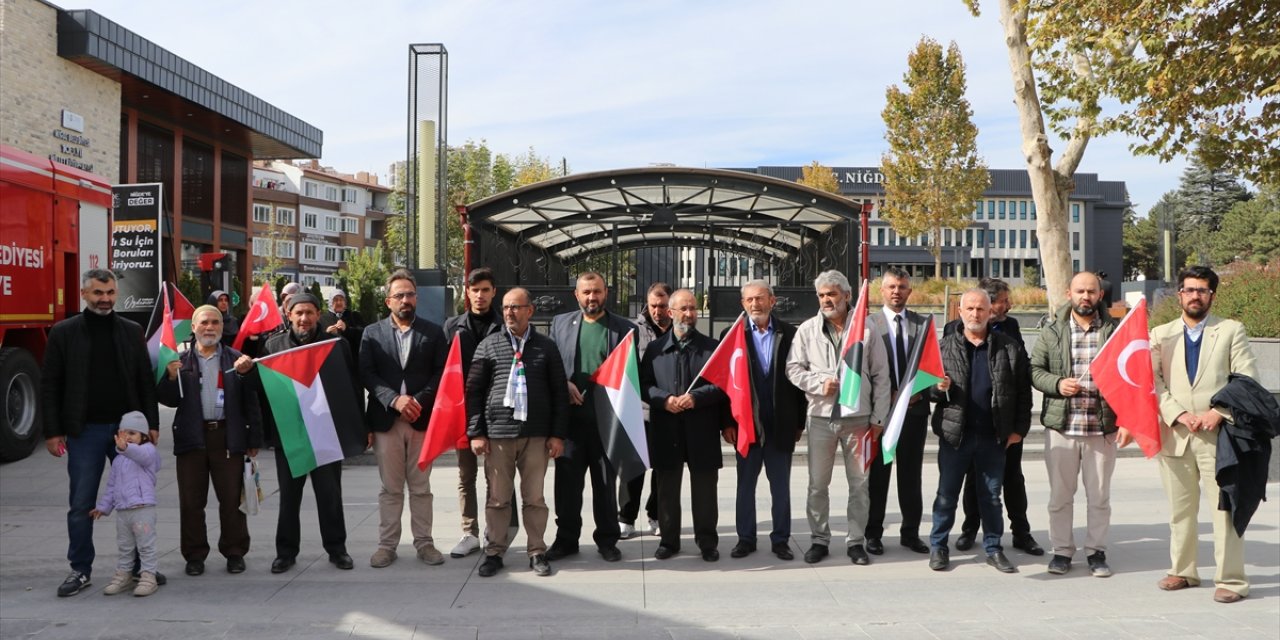 İsrail'in Filistin'e yönelik saldırıları Niğde'de protesto edildi