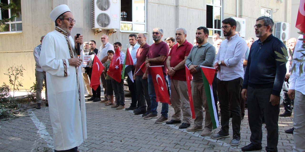 Alanya'da TUSAŞ'a yönelik terör saldırısında şehit olanlar için gıyabi cenaze namazı kılındı