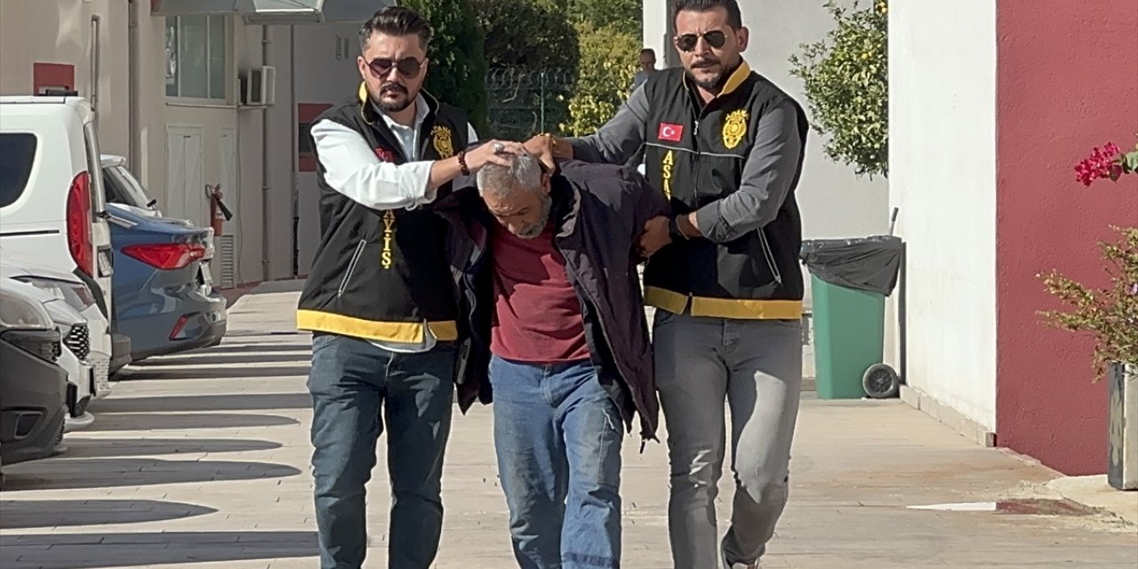 Adana'da mezarlıkta anne ve iki kızını öldüren zanlı tutuklandı