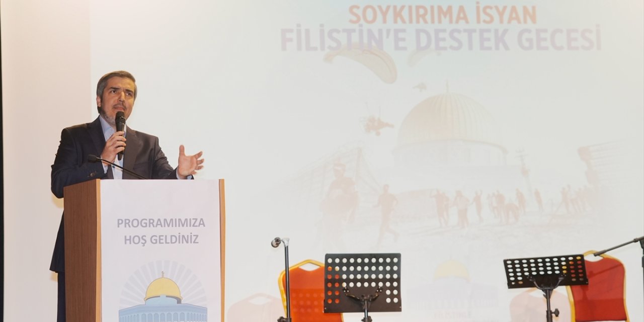 İstanbul'da "Soykırıma İsyan Filistin'e Destek Gecesi" düzenlendi