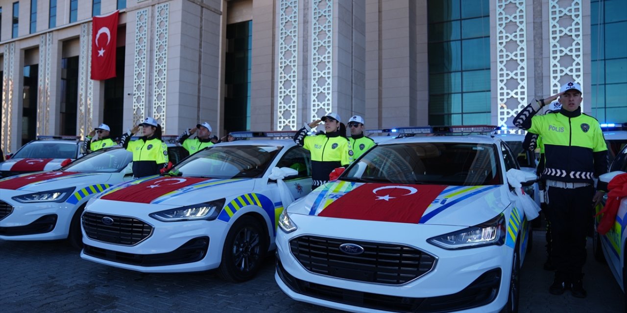 Trafik kazalarının arttığı Erzurum'da emniyet güçlendirdiği araç filosuyla denetimleri sıklaştıracak