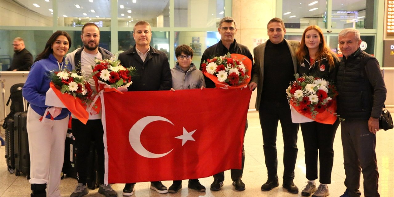 Sırbistan'da altın madalya kazanan milli atıcılar, yurda döndü