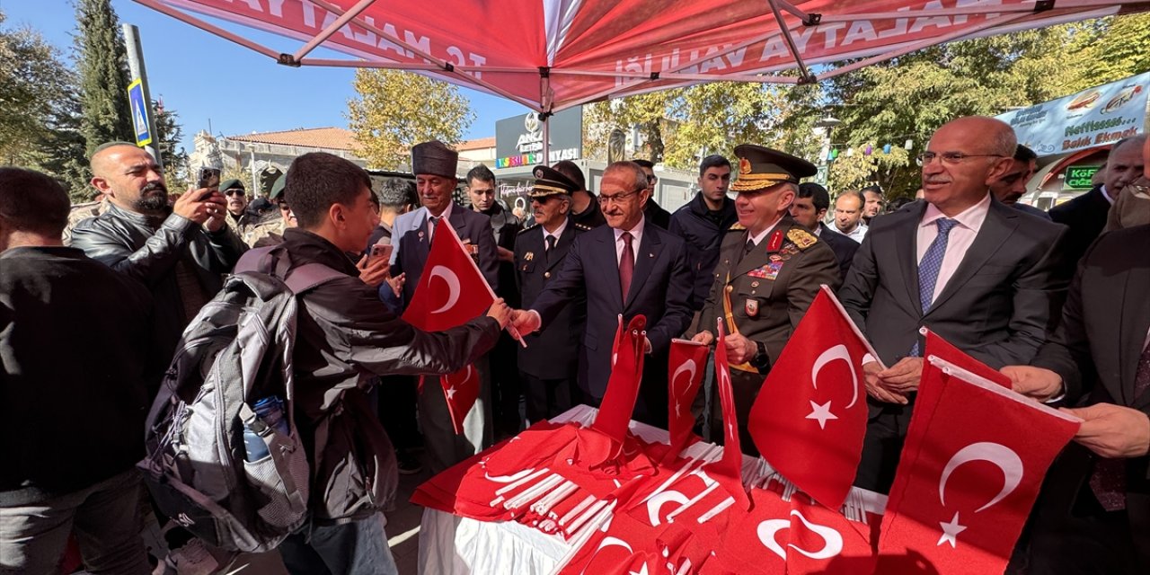 Malatya, Şanlıurfa, Kilis, Adıyaman ve Kahramanmaraş'ta 29 Ekim kutlaması