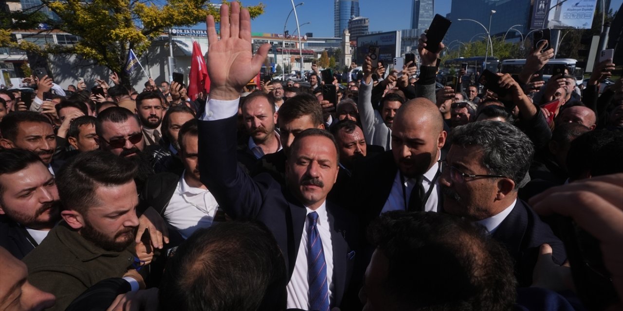 Eski milletvekili Ağıralioğlu, Anahtar Parti'nin tanıtım programında konuştu: