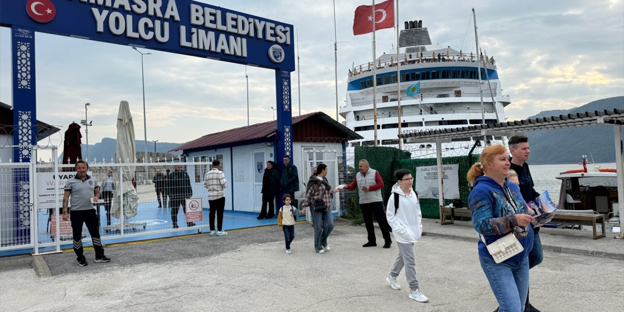 Rusya'dan 1051 kruvaziyer yolcusu Amasra'ya geldi