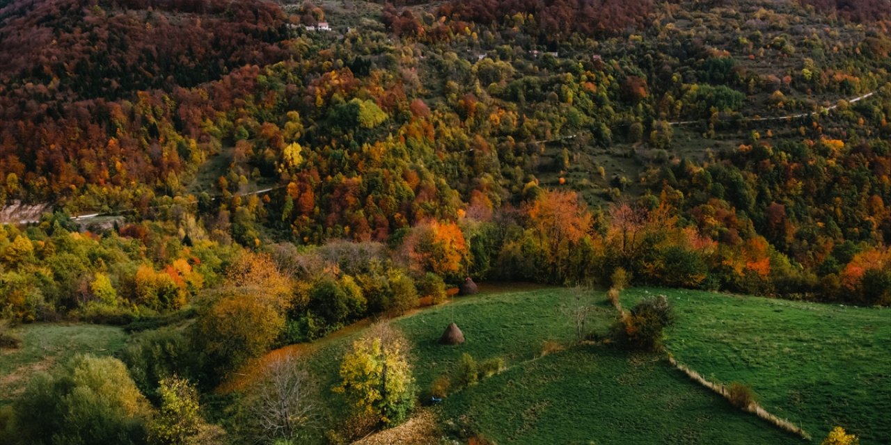 Bosna Hersek'in güneyi sonbahar renklerine büründü